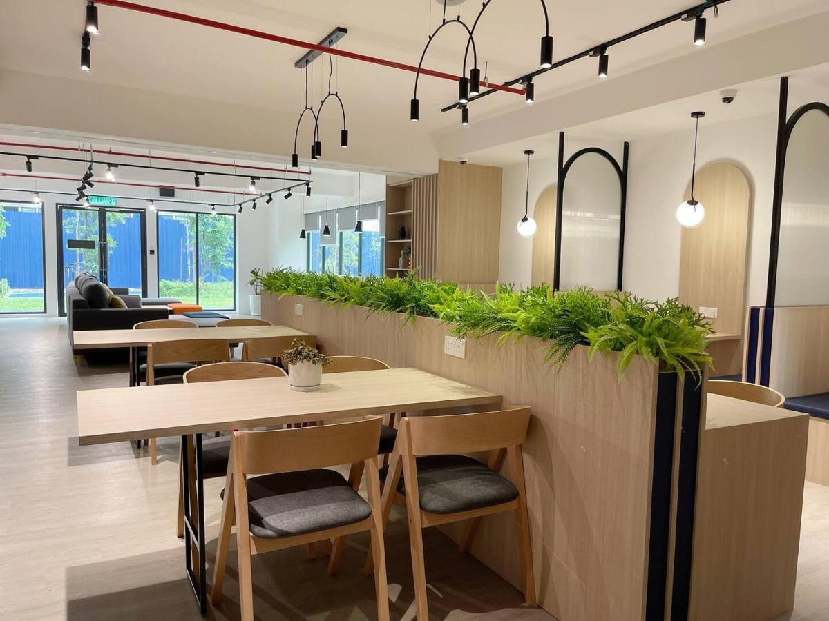 Horizon Suites Near Klia Airport سيبانغ المظهر الخارجي الصورة